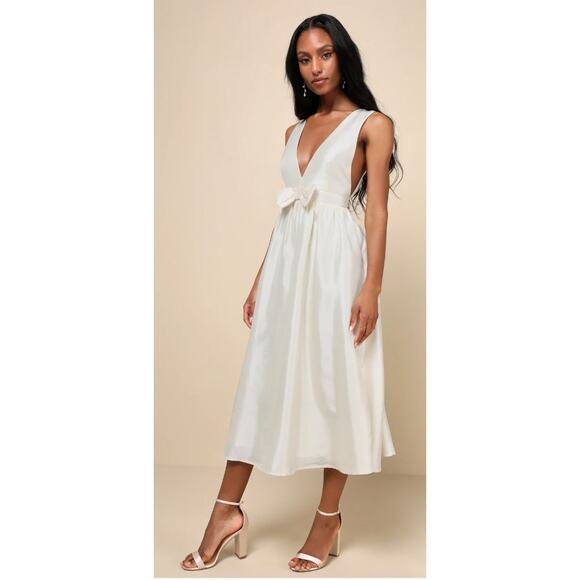 Lulus Ivory Sleeveless Bow Elegant Destiny Sleeveless Bow Midi Dress Size M - Picture 8 of 10